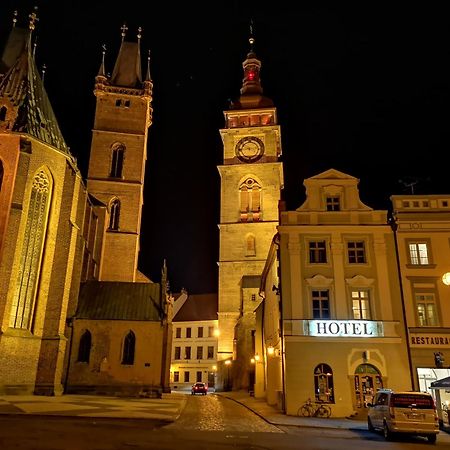 Hotel Vacek Pod Věží Hradec Králové Exterior foto