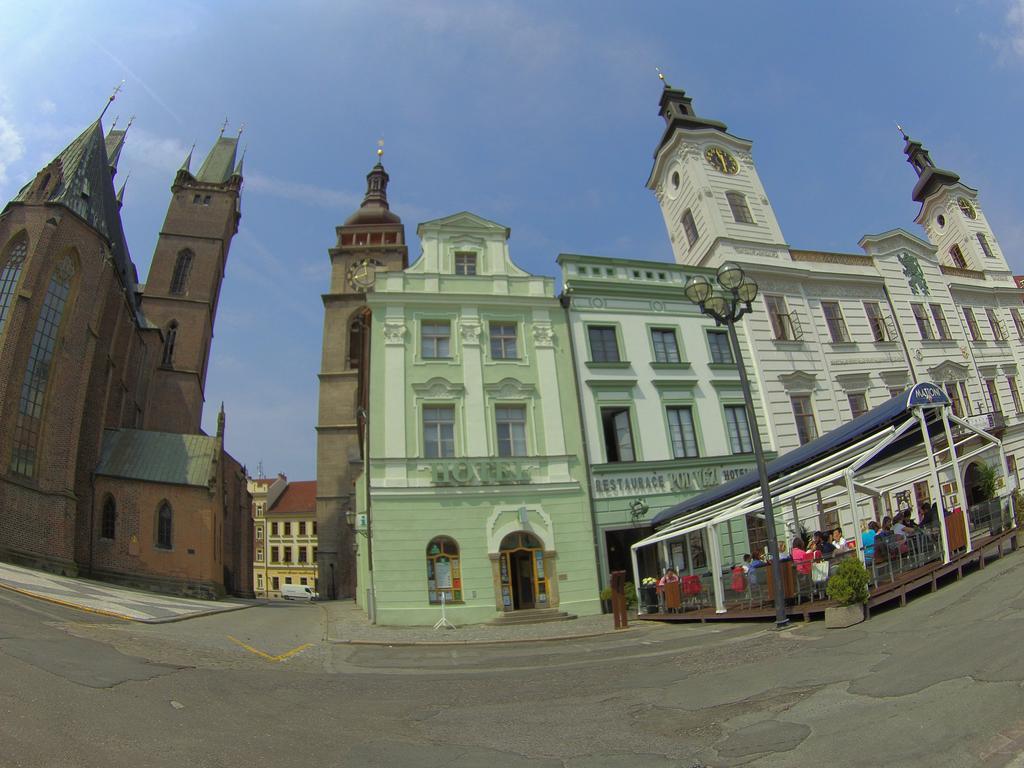 Hotel Vacek Pod Věží Hradec Králové Exterior foto