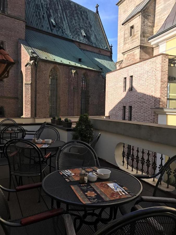 Hotel Vacek Pod Věží Hradec Králové Exterior foto