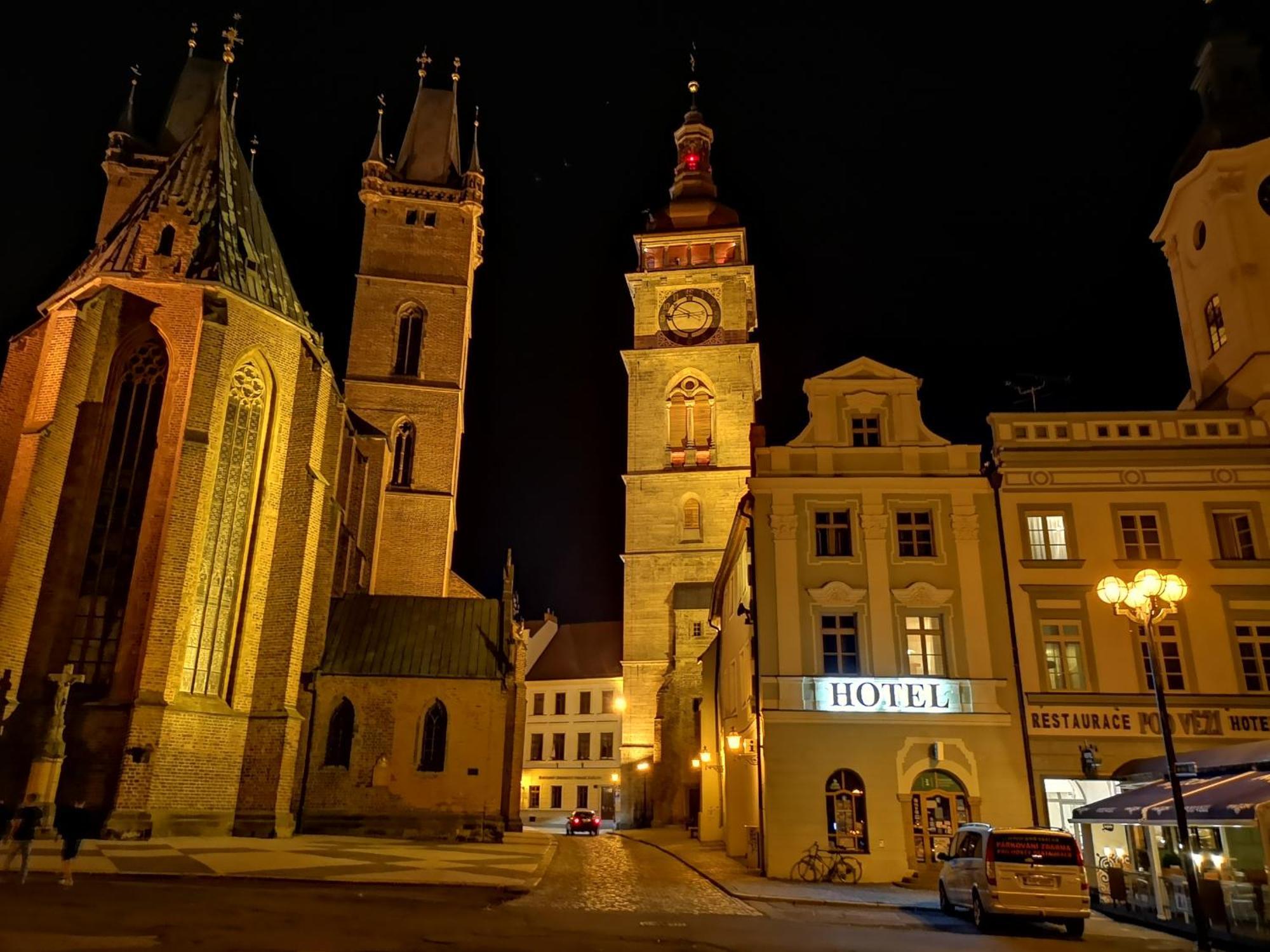Hotel Vacek Pod Věží Hradec Králové Exterior foto