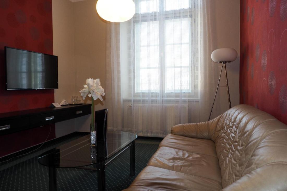 Hotel Vacek Pod Věží Hradec Králové Exterior foto