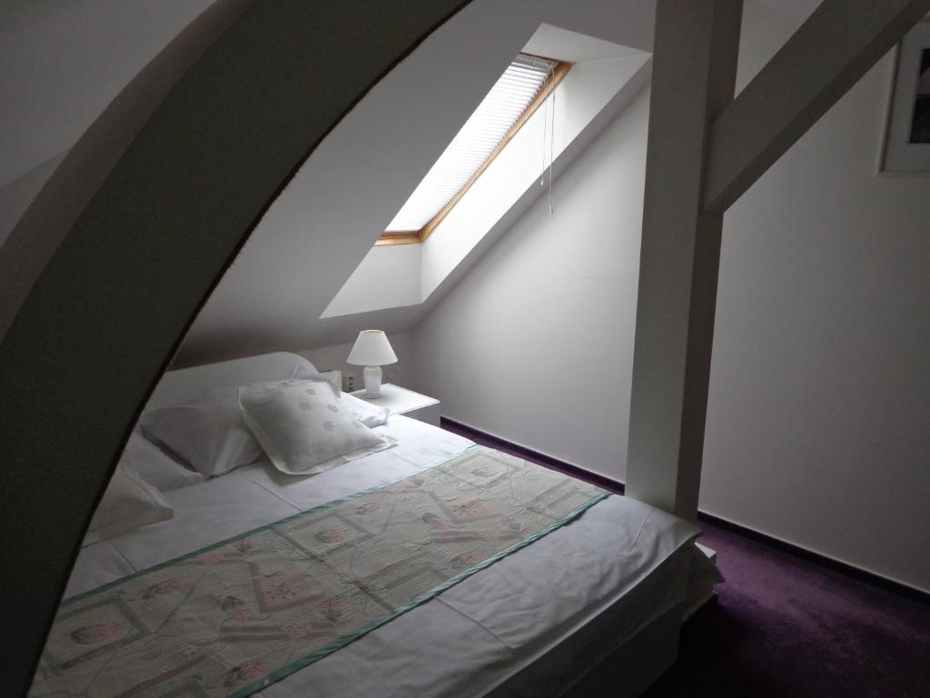 Hotel Vacek Pod Věží Hradec Králové Habitación foto