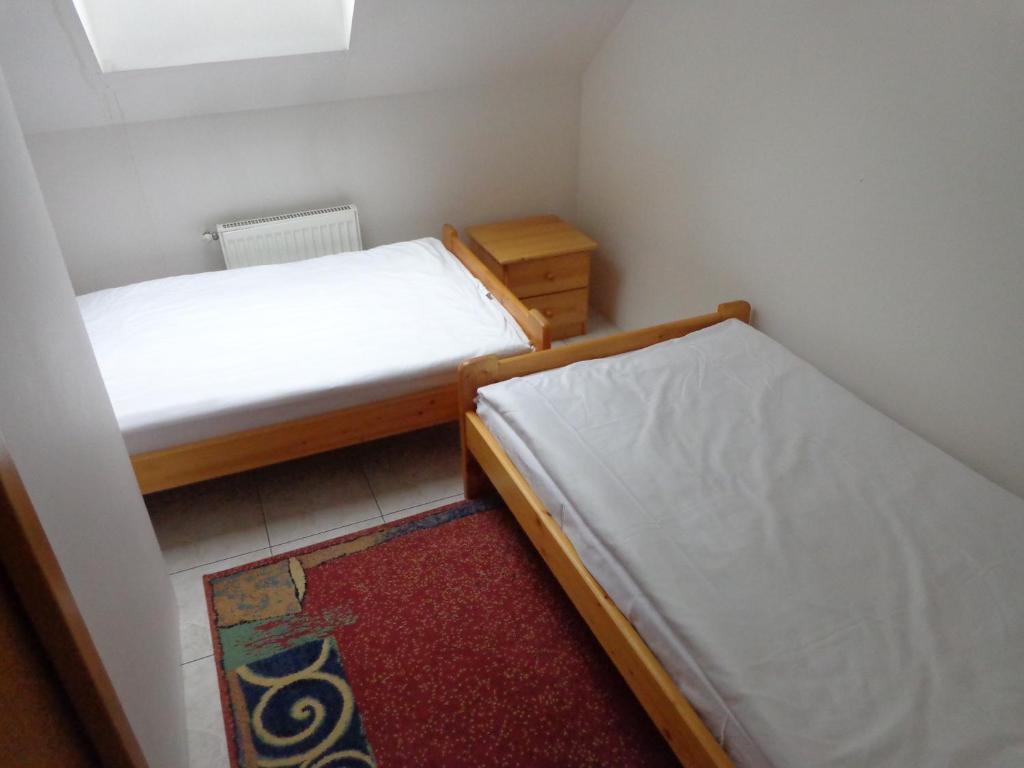 Hotel Vacek Pod Věží Hradec Králové Habitación foto