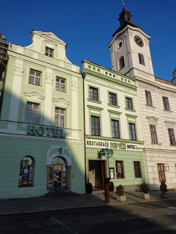 Hotel Vacek Pod Věží Hradec Králové Exterior foto